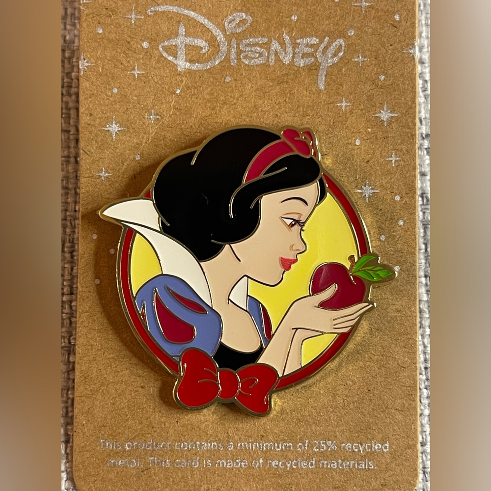 Disney Snow White and the Seven Dwarfs Snow White Apple Enamel Pin